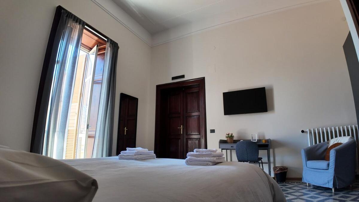 Casa Manu Nuovo Appartamento In Centro Storico 贝内文托 外观 照片