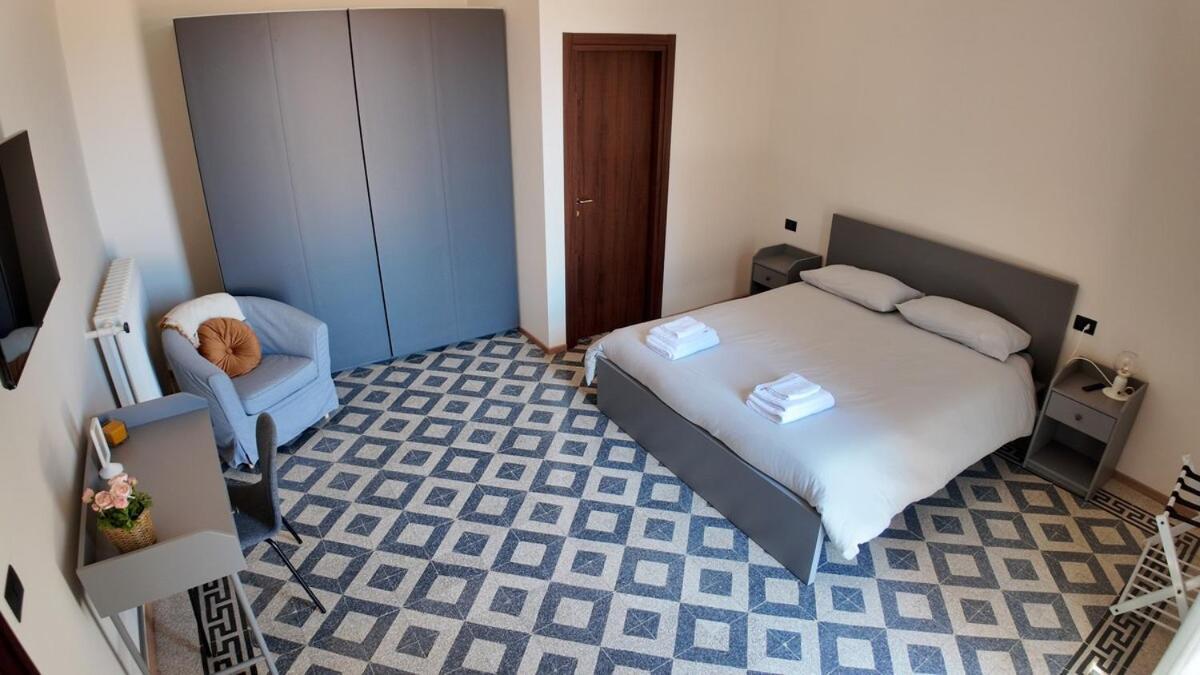 Casa Manu Nuovo Appartamento In Centro Storico 贝内文托 外观 照片